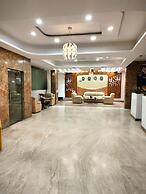 Hotel Rainbow Tower Airport Zone