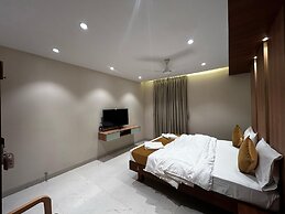 THE PARADISE KINGDOM