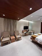 THE PARADISE KINGDOM