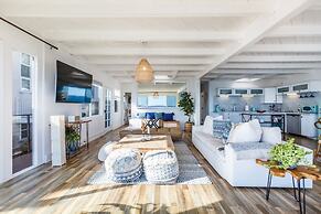 Cheerful 2 Bedroom with Sunset Views