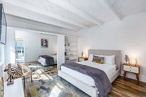 Cheerful 2 Bedroom with Sunset Views