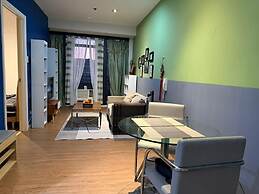 Gramercy 2 bedrooms w Balcony City View