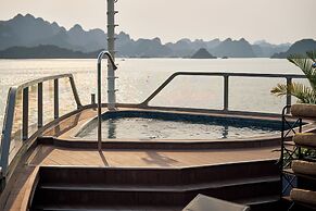 Calista Halong Bay Cruise