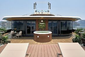 Calista Halong Bay Cruise