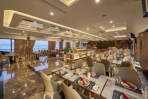 Calista Halong Bay Cruise