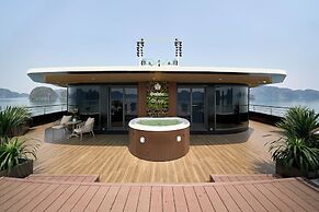 Calista Halong Bay Cruise