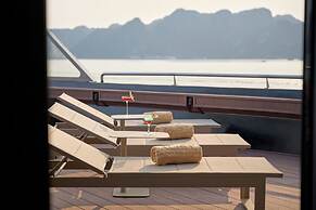 Calista Halong Bay Cruise