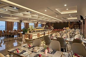 Calista Halong Bay Cruise