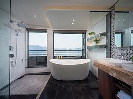 Calista Halong Bay Cruise