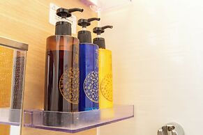 Miro Fushimiinari Tei South