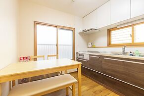 Miro Fushimiinari Tei South