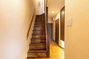 Miro Fushimiinari Tei North