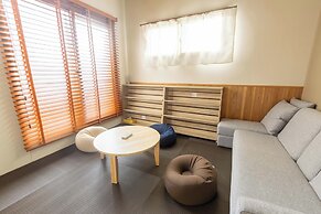 Miro Fushimiinari Tei North