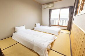 Miro Fushimiinari Tei North