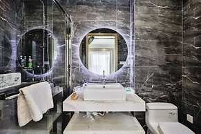 Yinshu Lunas Vila Courtyard Garden Resort Hotel (Shanghai Internationa