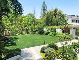 Yinshu Lunas Vila Courtyard Garden Resort Hotel (Shanghai Internationa