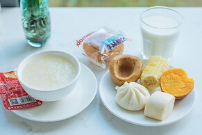 Yinshu Lunas Vila Courtyard Garden Resort Hotel (Shanghai Internationa