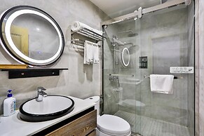 Yinshu Lunas Vila Courtyard Garden Resort Hotel (Shanghai Internationa