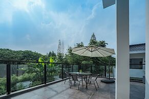 Yinshu Lunas Vila Courtyard Garden Resort Hotel (Shanghai Internationa