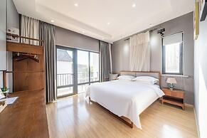 Yinshu Lunas Vila Courtyard Garden Resort Hotel (Shanghai Internationa