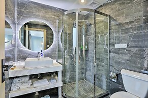 Yinshu Lunas Vila Courtyard Garden Resort Hotel (Shanghai Internationa