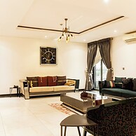 Crystal House Shortlets