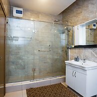 Crystal House Shortlets