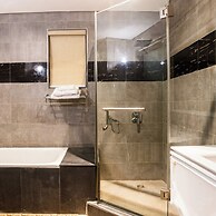 Crystal House Shortlets