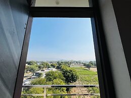 Hotel Dev Resort