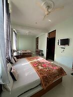 Hotel Dev Resort