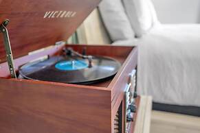 Honky Tonk Angels Suite