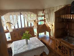 Room-aremen Transient, the no Hassle and