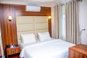 Blu Journey Hotel and Suites