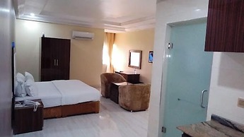 Tatiana Hotel and Suites