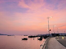 MonHomestay Ha Long-Amazing view balcony