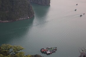 MonHomestay Ha Long-Amazing view balcony