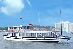 MonHomestay Ha Long-Amazing view balcony