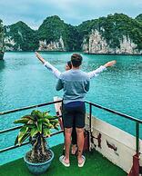 MonHomestay Ha Long-Amazing view balcony