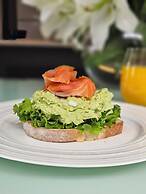 Fireplace Suite - Ocean Views & Beach