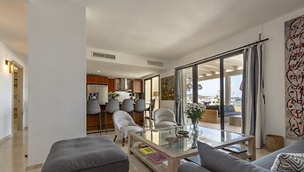 Pretty Apartment With Balcony