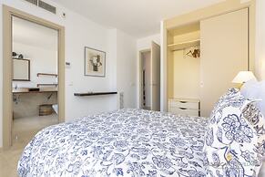 Pretty Apartment With Balcony