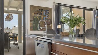 Pretty Apartment With Balcony