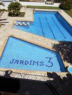 Pretty Apartment Near Roses Beach