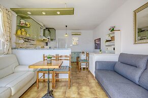 Apartment With Furnished Terrace