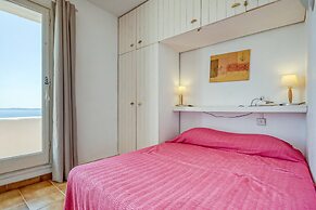 Apartment With Furnished Terrace