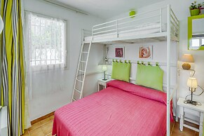 Apartment With Furnished Terrace