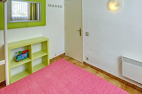 Apartment With Furnished Terrace