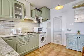 Apartment With Furnished Terrace