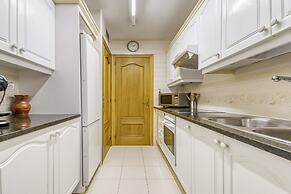 Beautiful Apartment With View