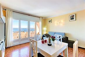 Apartment in Roses Near Beach